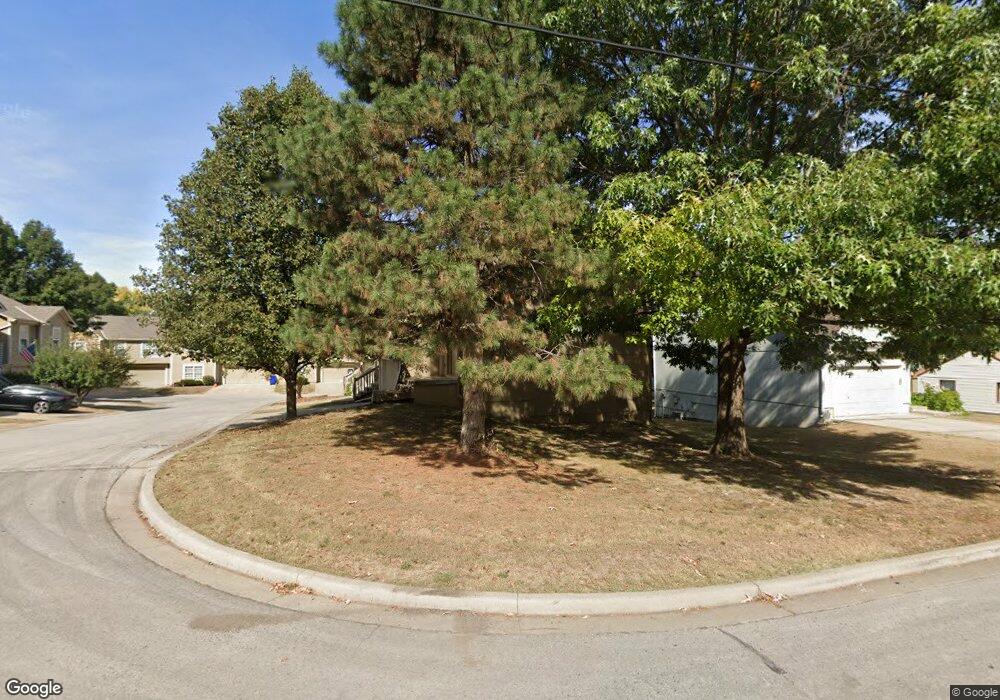 11208 W 61st St, Shawnee, KS 66203 - photo 1