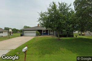 1204 Cherry Ln, Macon, MO 63552