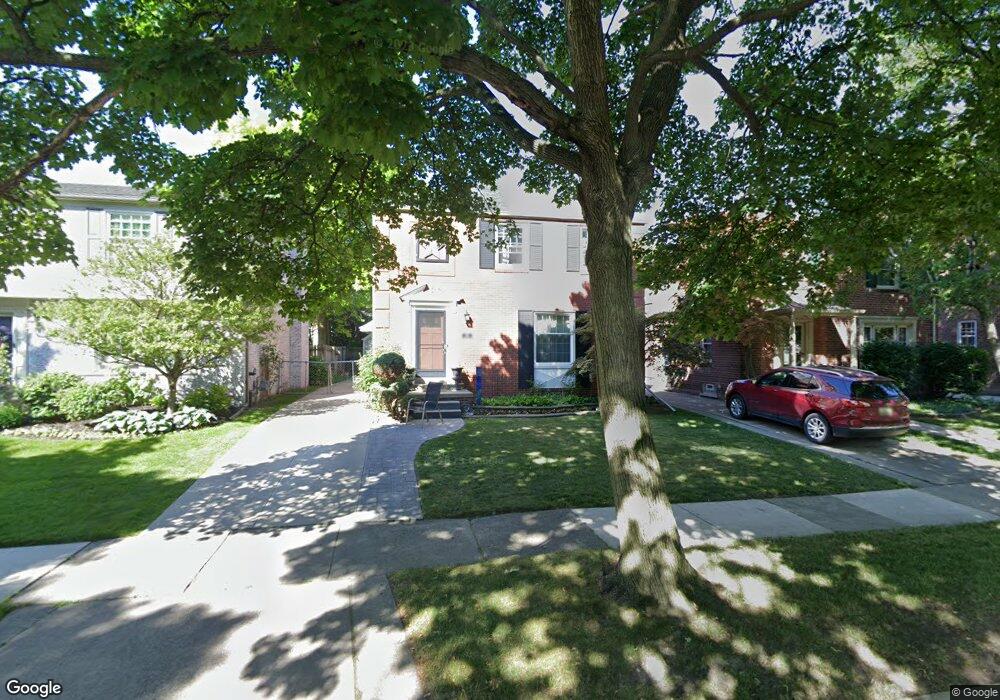 441 Moran Rd, Grosse Pointe Farms, MI 48236 - photo 1