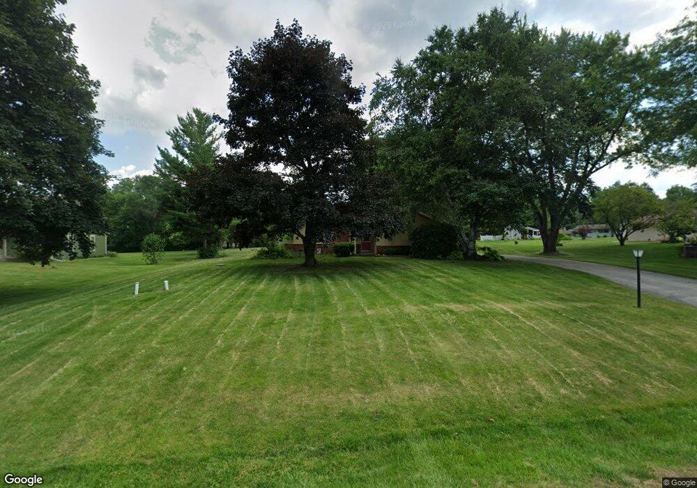 N57W25539 Fox Hollow Dr, Sussex, WI 53089 - photo 1