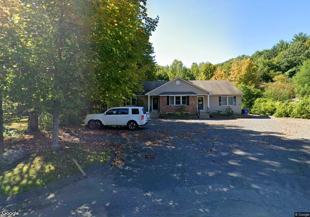 27 W Farms Rd unit 2, Florence, MA 01062 - photo 1