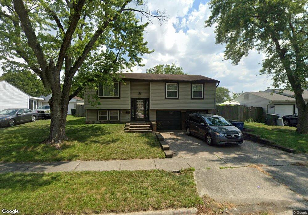 1390 Westshire Rd, Columbus, OH 43204 - photo 1