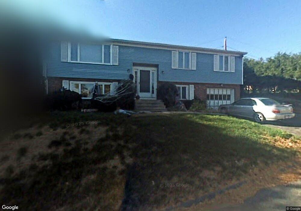 8 Shawmut Rd, Waltham, MA 02452 - photo 1