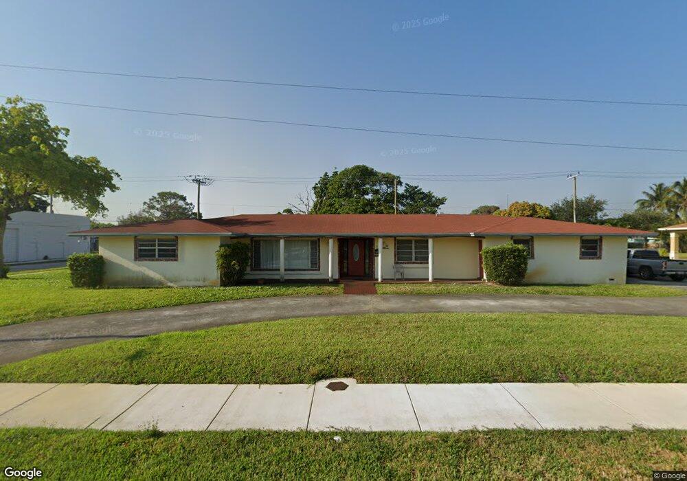 2300 NW 29th St, Oakland Park, FL 33311 - photo 1