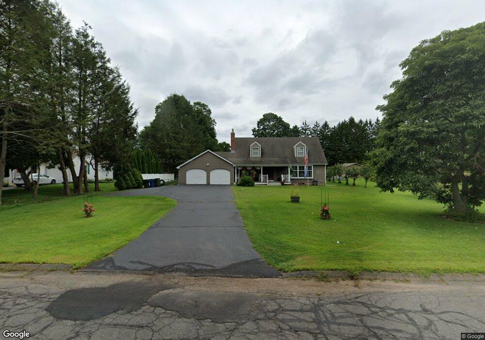 1662 Kensington Rd, Berlin, CT 06037 - photo 1