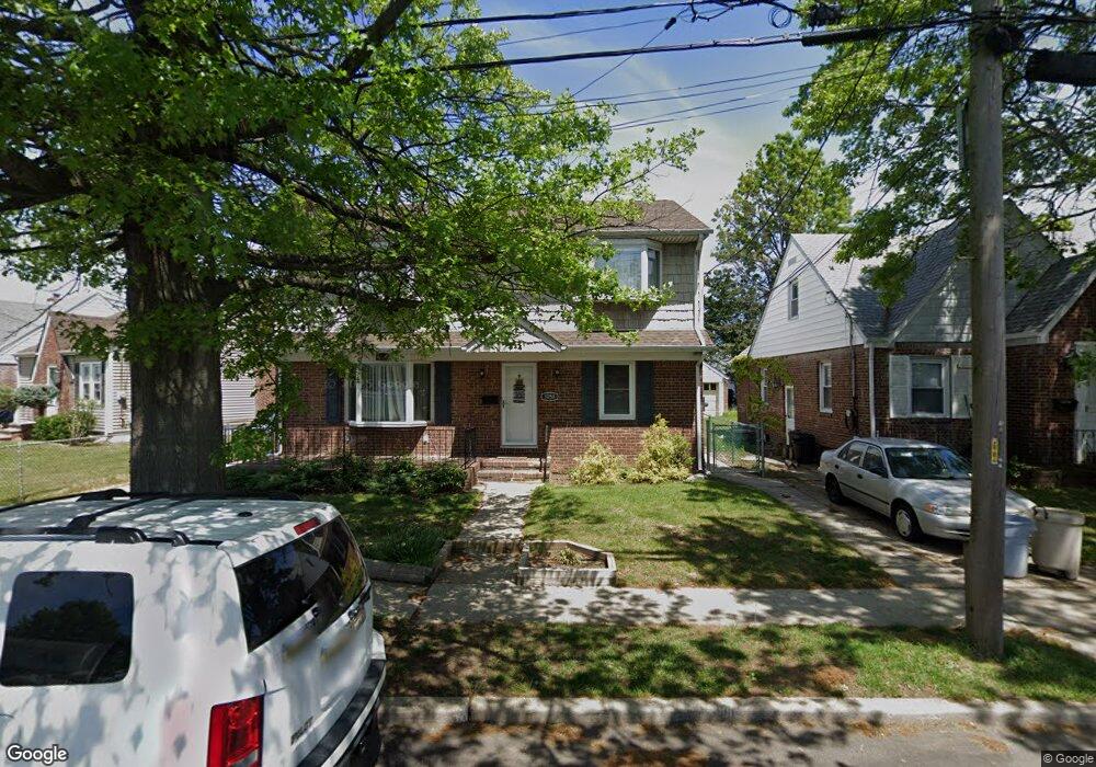 1058 Propp Ave unit 2, Franklin Square, NY 11010 - photo 1