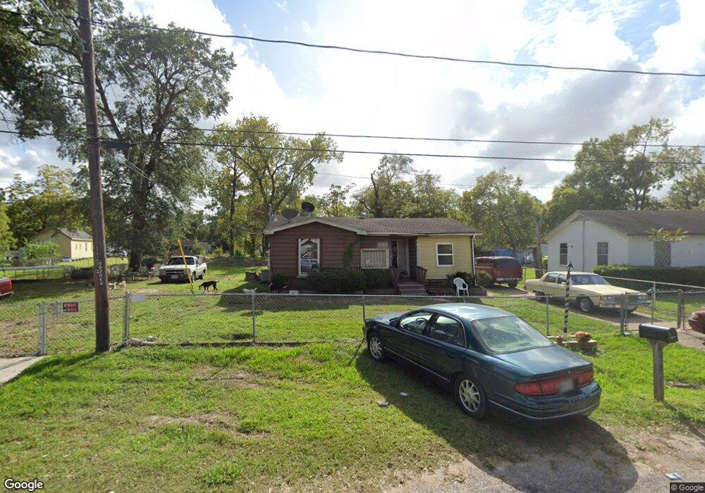 6818 W Knoll St, Houston, TX 77028 - photo 1