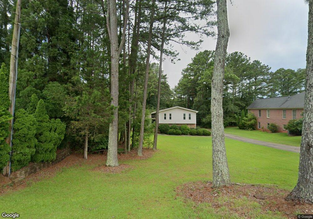 5520 Conway Dr, Marietta, GA 30068 - photo 1