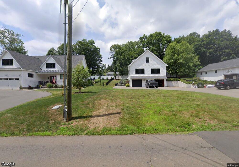 324 E Main St unit 1, Wallingford, CT 06492 - photo 1