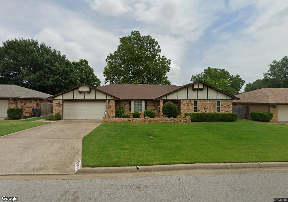 1116 Surrey Dr, Ardmore, OK 73401 - photo 1