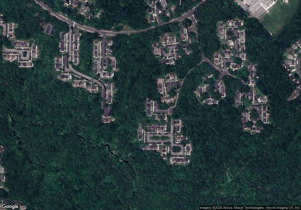 8671 Rising Creek Ct, Springfield, VA 22153 - photo 1