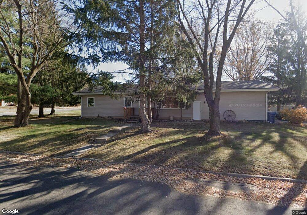914 4th St N, Sauk Rapids, MN 56379 - photo 1