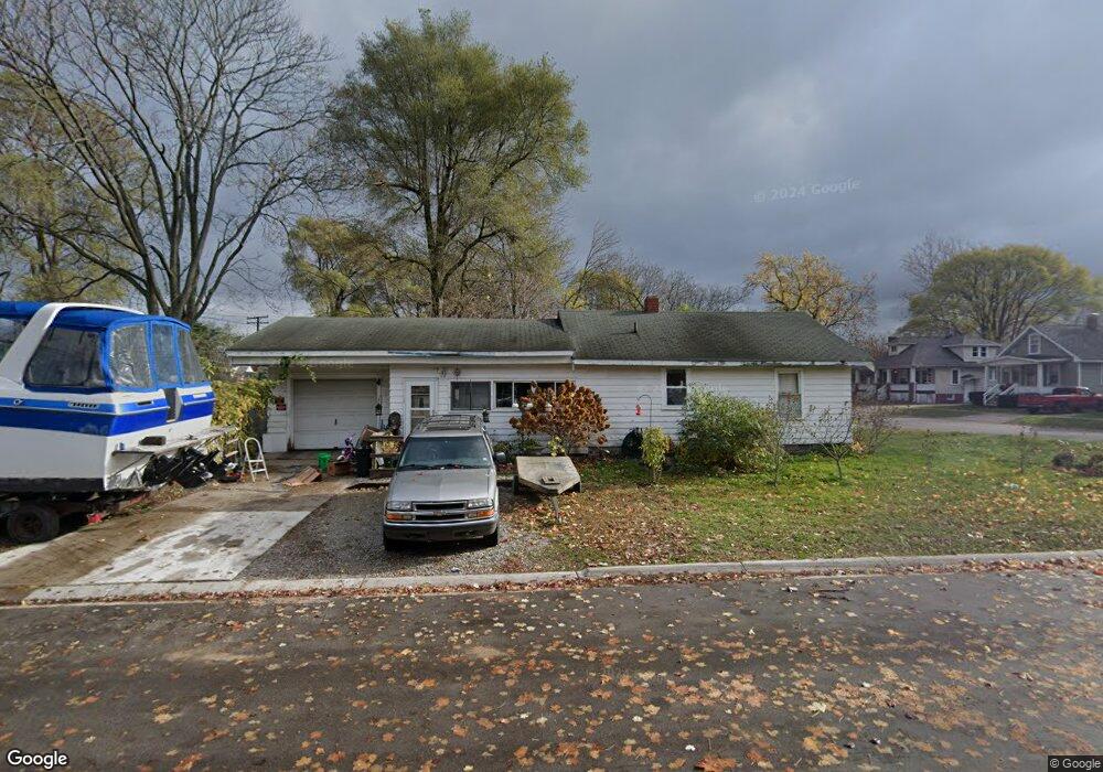 1233 Cypress St, Port Huron, MI 48060 - photo 1