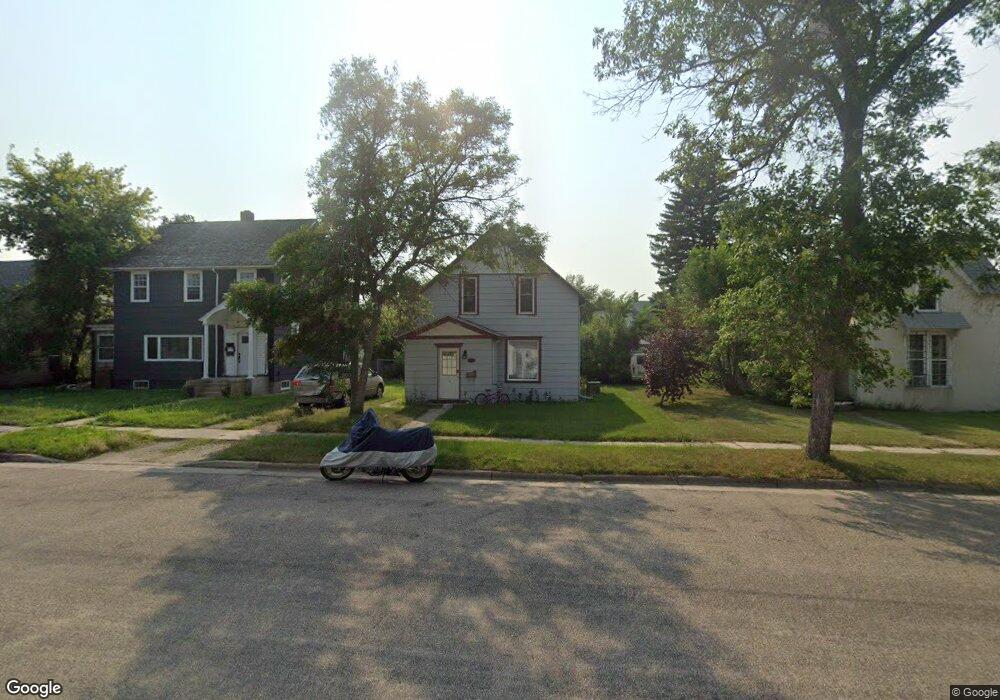 308 5th Ave SE, Jamestown, ND 58401 - photo 1