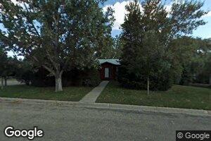 1517 E 2nd St, Redfield, SD 57469