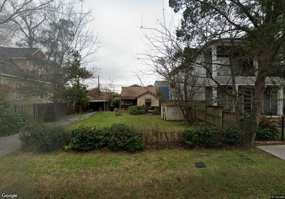 304 Northwood St, Houston, TX 77009 - photo 1