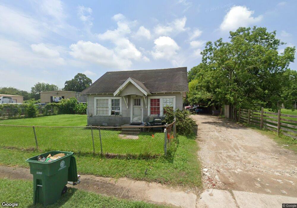 810 Tidwell Rd, Houston, TX 77022 - photo 1