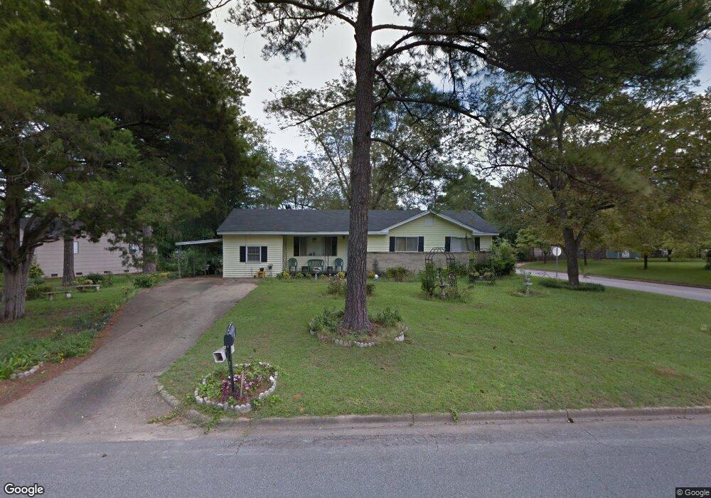 712 S Shadowlawn Dr, Albany, GA 31707 - photo 1