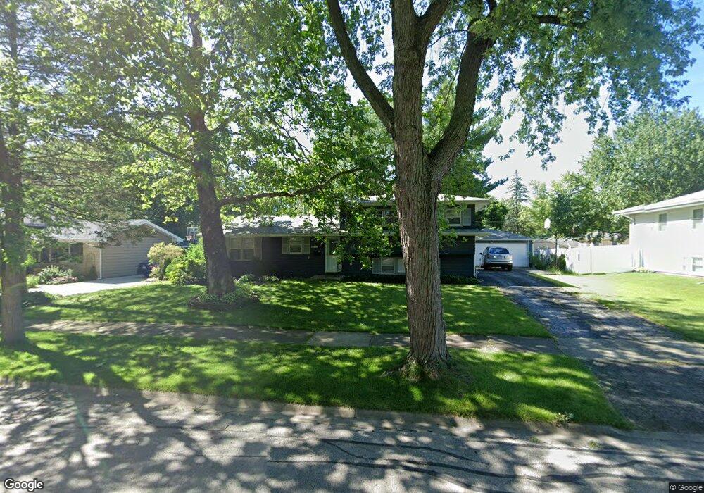 316 Osage Ln, Naperville, IL 60540 - photo 1