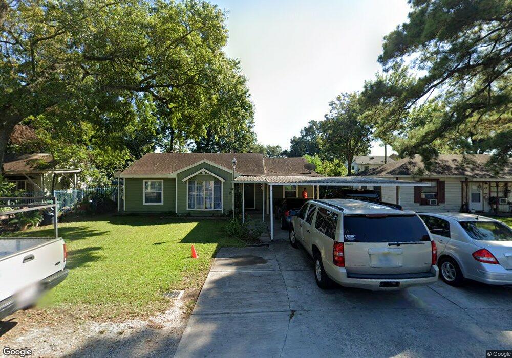 34 Penway St, Houston, TX 77022 - photo 1