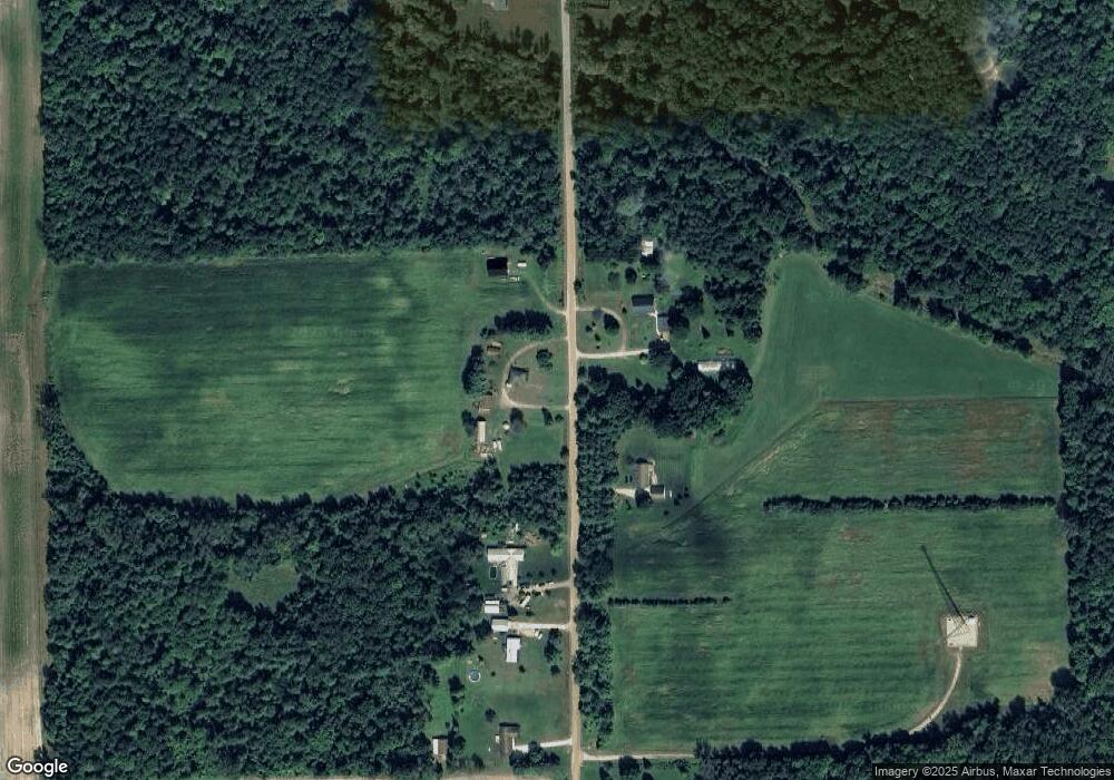 3656 Apache Rd, Vassar, MI 48768 - photo 1