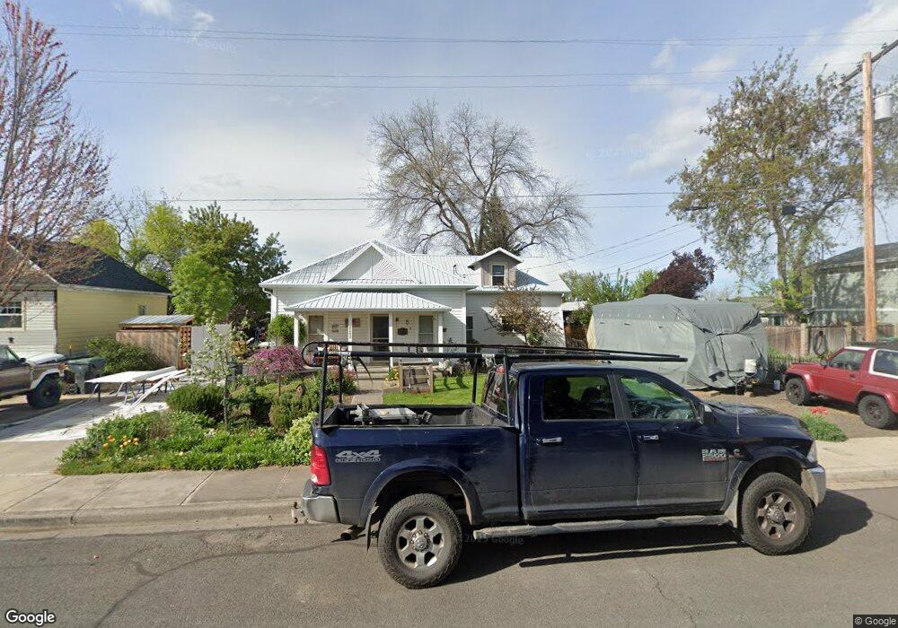 631 Cedar St, Central Point, OR 97502 - photo 1