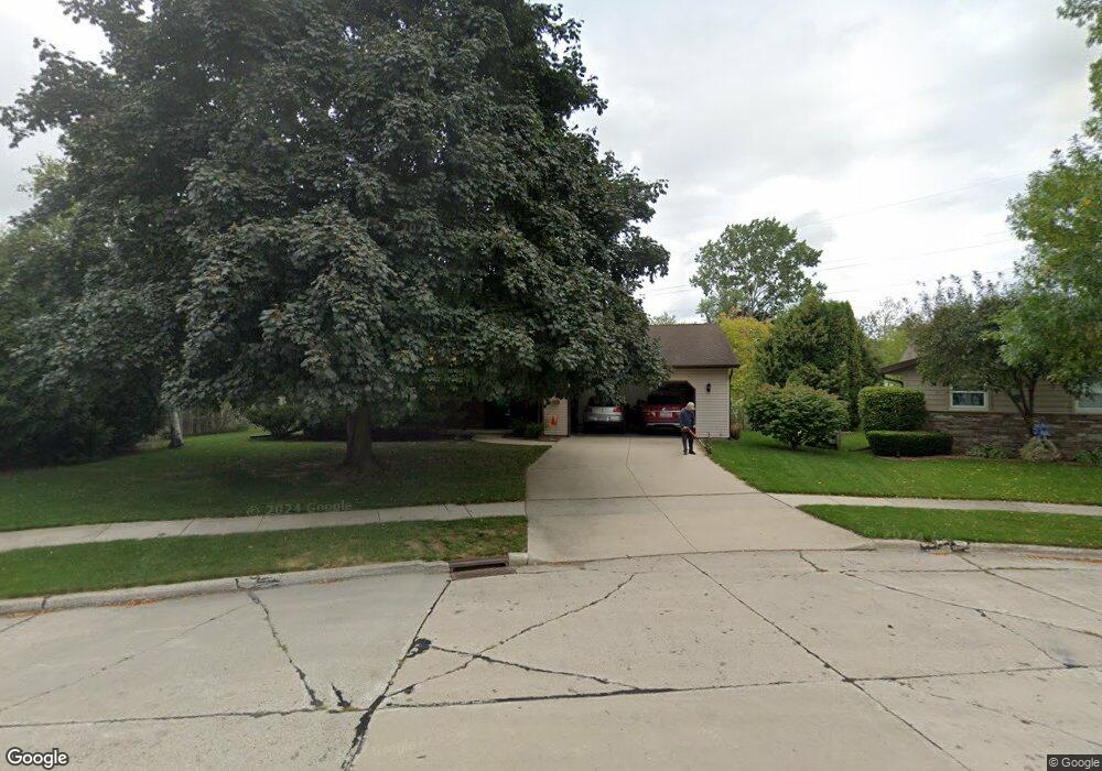 1607 Miriam Rd, Manitowoc, WI 54220 - photo 1