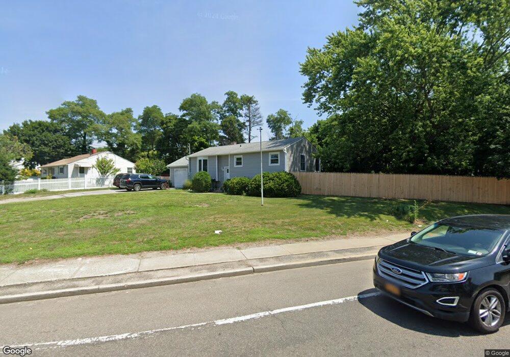 2619 Connecticut Ave, Medford, NY 11763 - photo 1