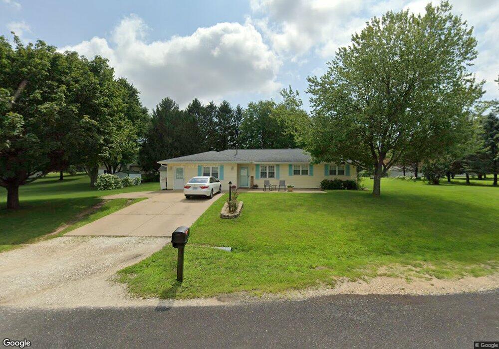 15910 N Logan Ct, Chillicothe, IL 61523 - photo 1