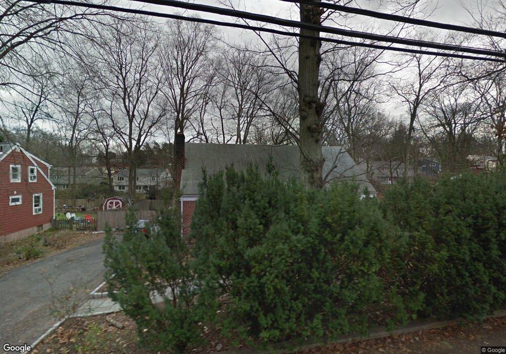 37 Woodridge Dr S, Stamford, CT 06902 - photo 1