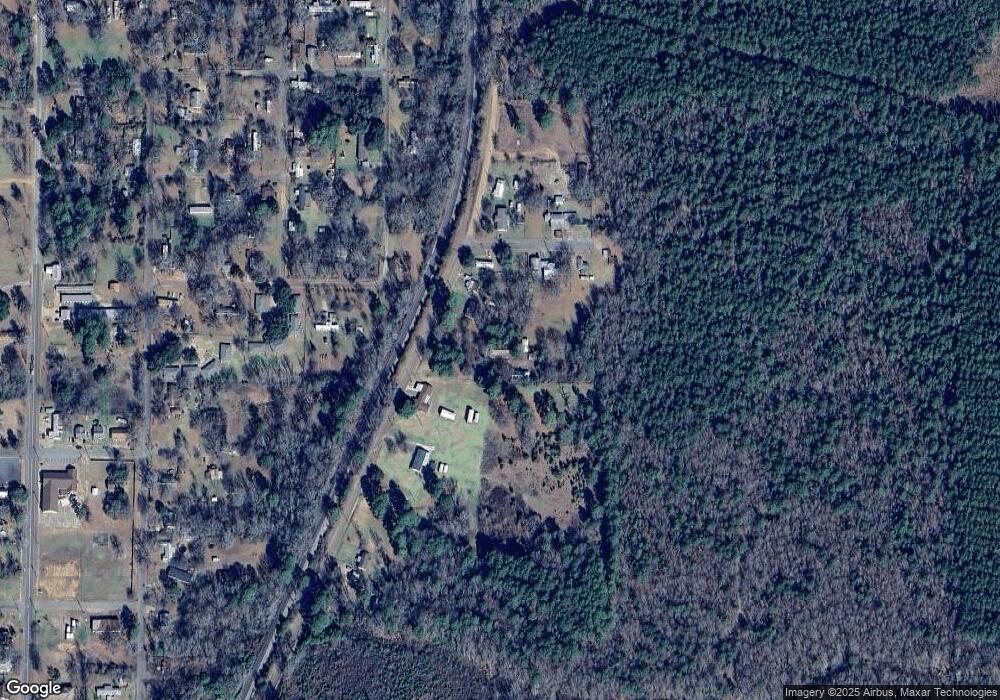 660 NE Front St, Vivian, LA 71082 - photo 1