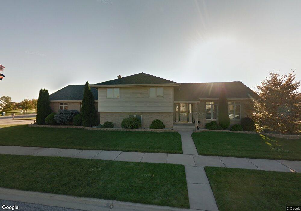 624 Seminary Dr, Dyer, IN 46311 - photo 1