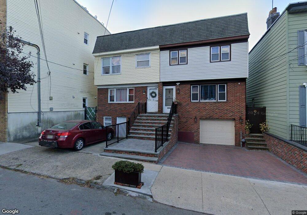 81 Stuyvesant Ave, Jersey City, NJ 07306 - photo 1