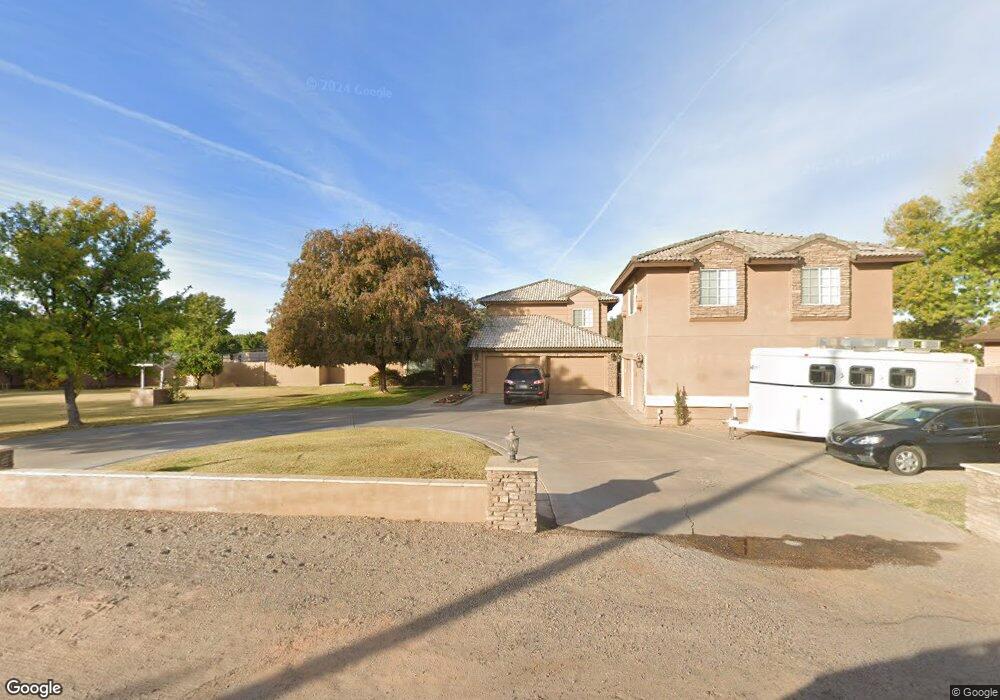 2661 E Desert Ln, Gilbert, AZ 85234 - photo 1