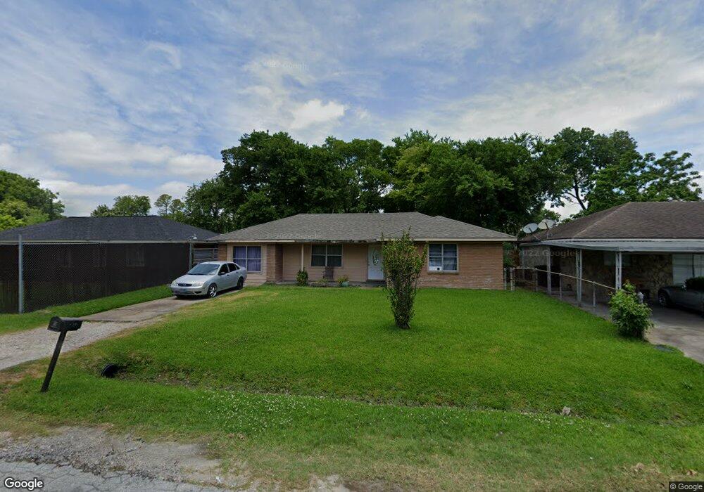 7405 Miley St, Houston, TX 77028 - photo 1