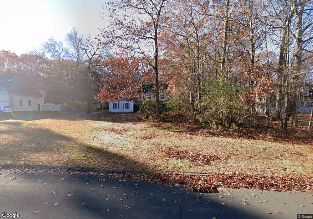 15 Mackinnon Place, East Lyme, CT 06333 - photo 1