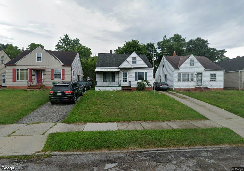 20508 Hansen Rd, Maple Heights, OH 44137 - photo 1