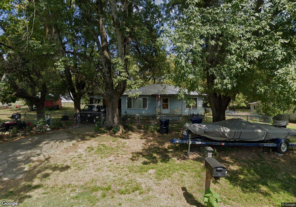 303 NE Brassfield Rd, Muldrow, OK 74948 - photo 1