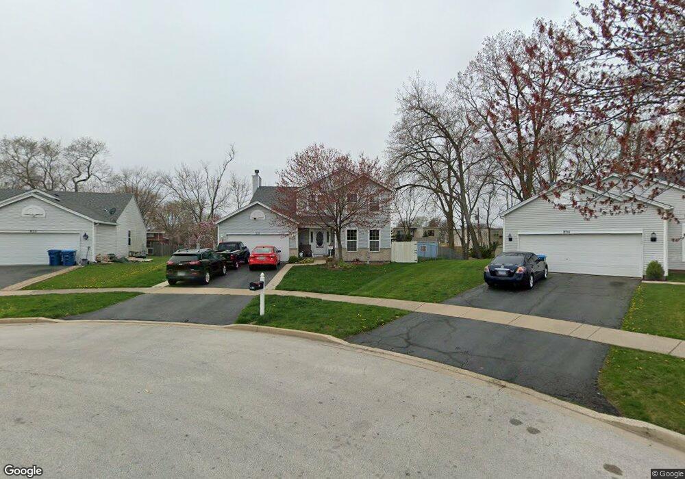 828 Eagle Dr, Aurora, IL 60506 - photo 1