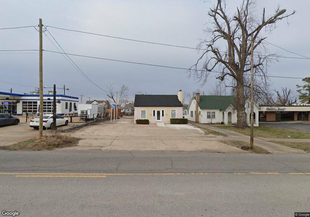 615 W Walnut St, Rogers, AR 72756 - photo 1