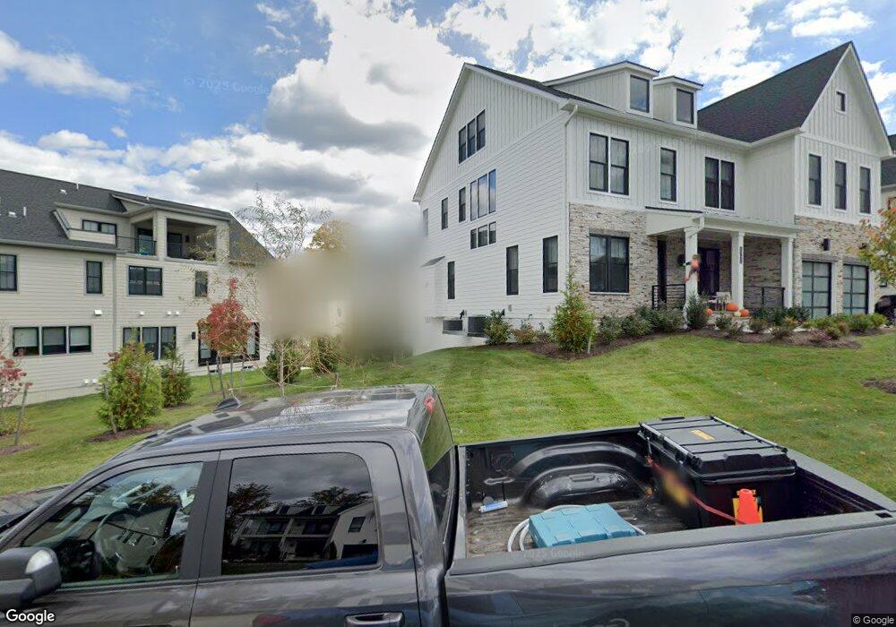 1347 Monitor Ln, McLean, VA 22101 - photo 1