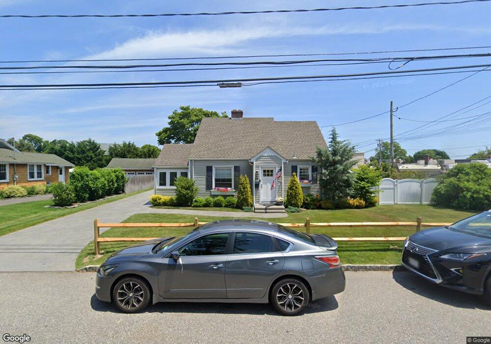 19 Cherry Ave, West Sayville, NY 11796 - photo 1