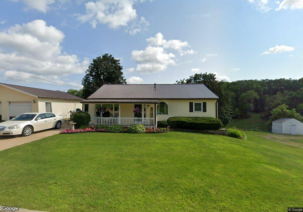 129 East St, Potosi, WI 53820 - photo 1