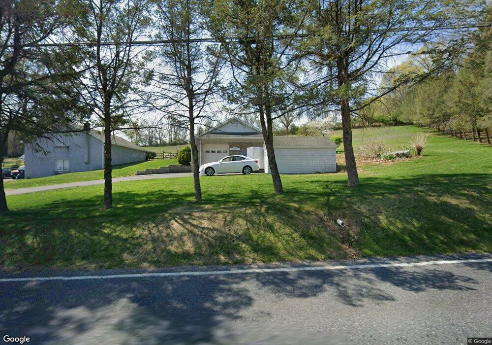 1159 Cross Keys Rd, Reading, PA 19605 - photo 1