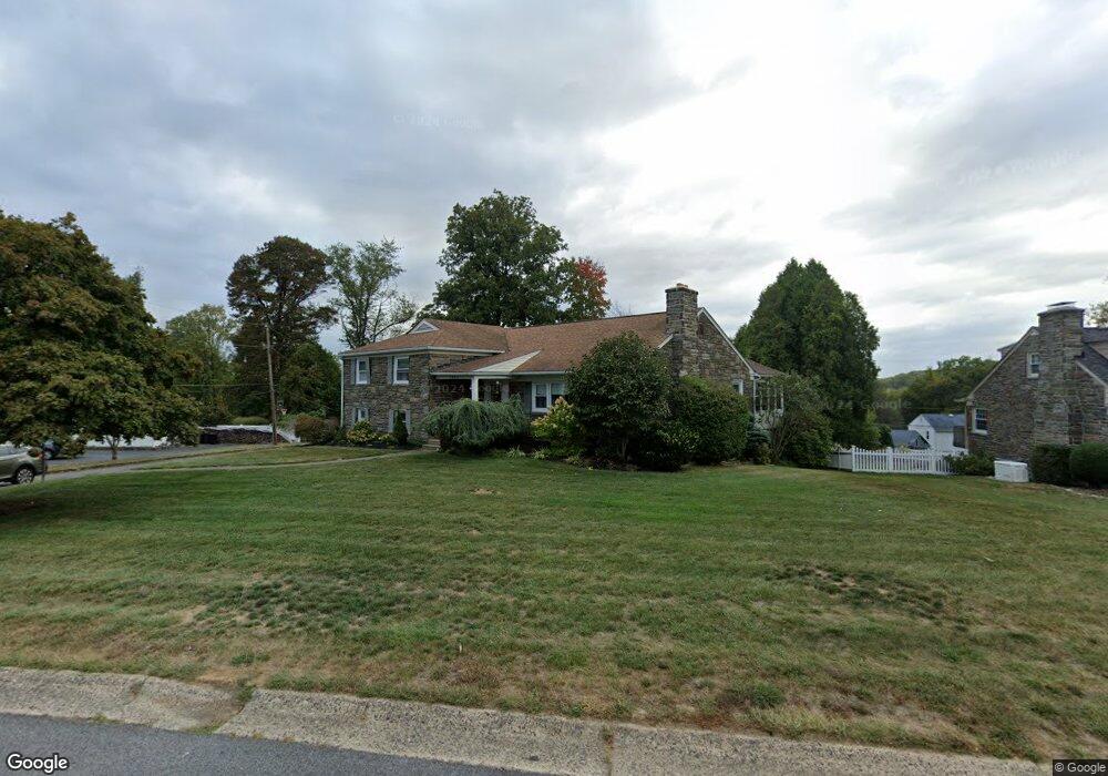 2806 N Kent Rd, Broomall, PA 19008 - photo 1