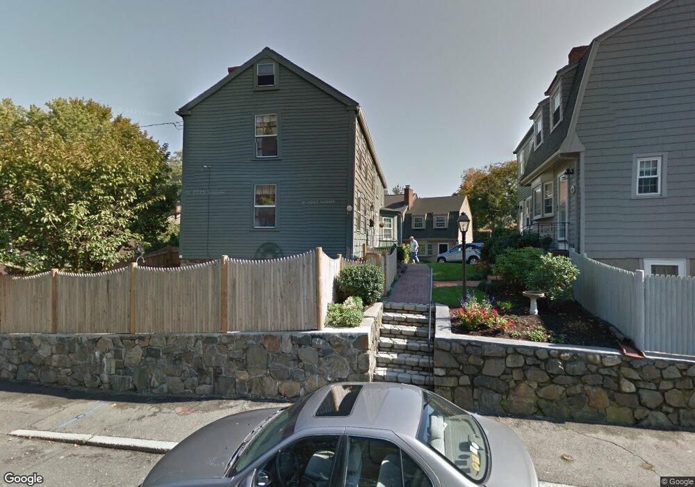 11 Pond St, Marblehead, MA 01945 - photo 1