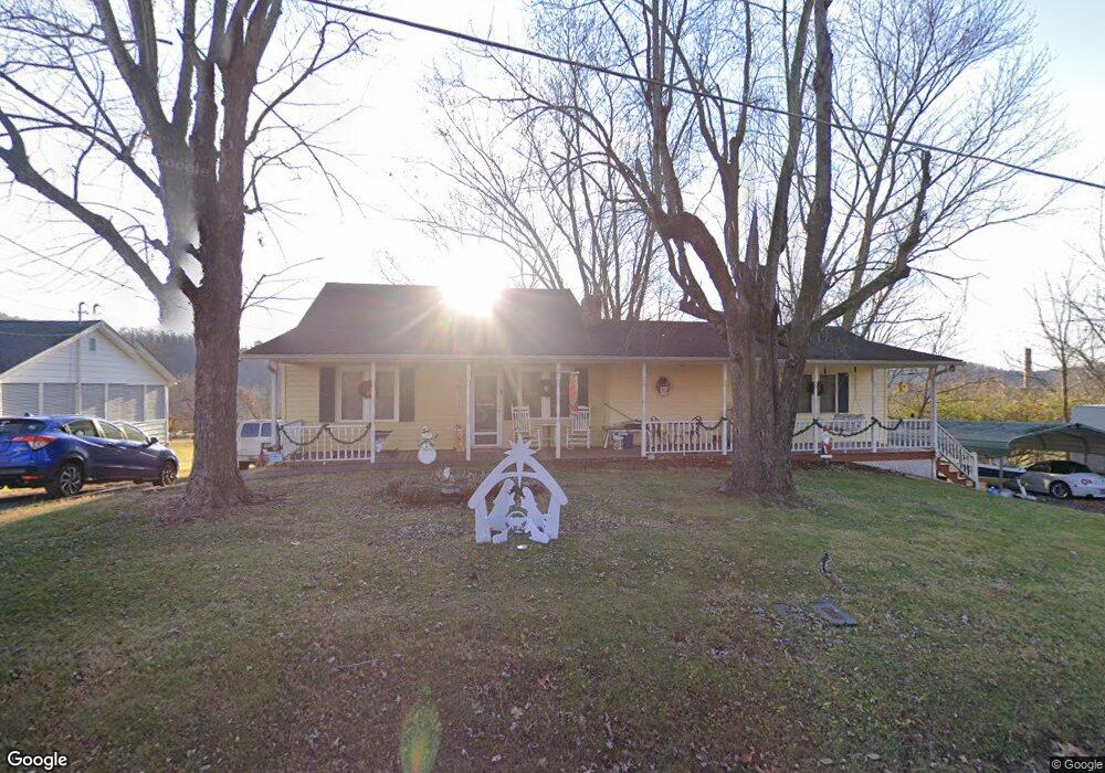 107 W 3rd Ave, Watauga, TN 37694 - photo 1