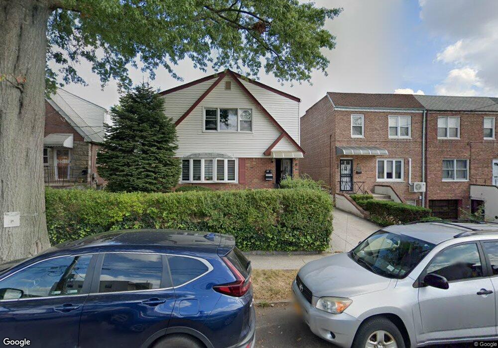 69-15 165th St unit 1 FL, Fresh Meadows, NY 11365 - photo 1