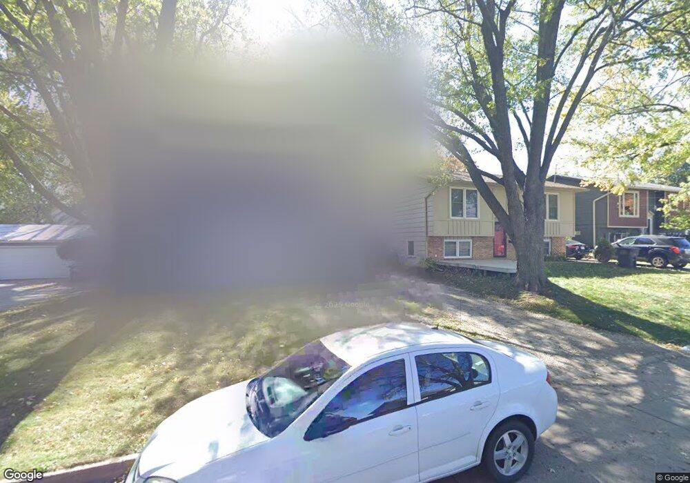 2752 Boston Ave, Des Moines, IA 50310 - photo 1