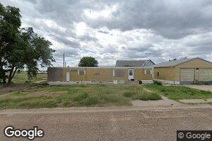 606 E Plum St, Dighton, KS 67839